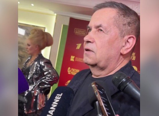 Николай Расторгуев нагрубил журналистам Николай Расторгуев нагрубил журналистам