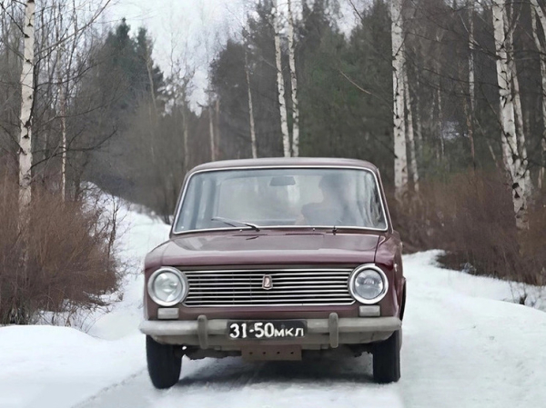 Громкая авария Высоцкого: поменял «Жигули» на иномарку от Влади по горькой причине