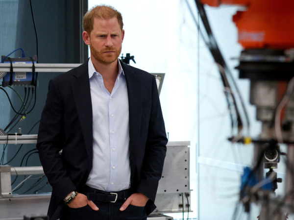 Королевские эксперты назвали план примирения принца Гарри с королем циничной сделкой