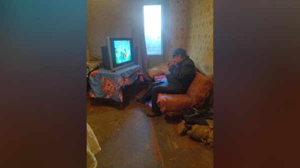 «Морды ужасные»: мужчина, который 33 года жил без телевизора, опешил от увиденного на экране