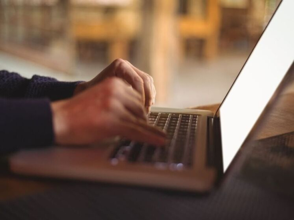 Мошенница нанимала в сообщники актеров:  убеждали вложиться в импортные товары