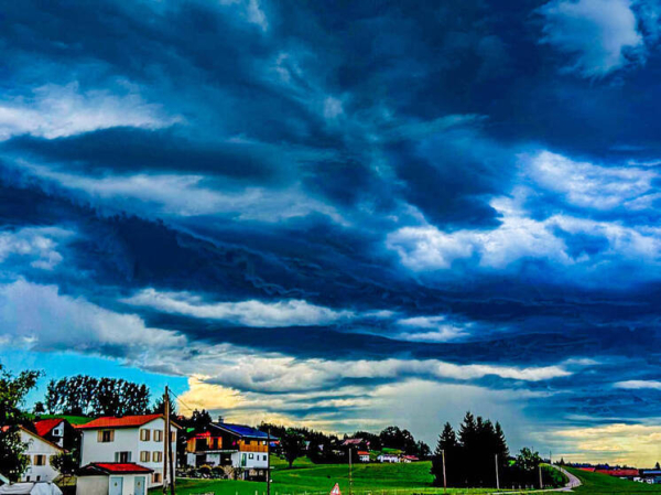 На Японию обрушился сильнейший в истории торнадо