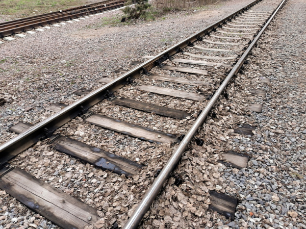 После схода тепловоза с рельсов в России скончался машинист