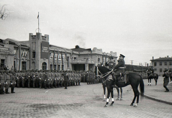 Последний Парад Победы 1945-го до сих пор хранит свои секреты