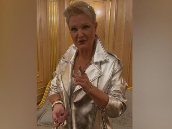 «Приятно любоваться»: Суханкина в Кремле внезапно показала стройные ножки