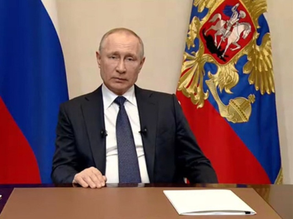 Путин: семейную льготную ипотеку сохранят