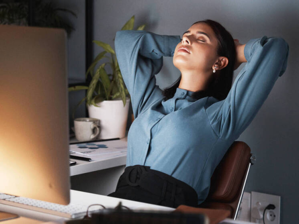 Сон на работе: эксперты утверждают, что 20 минут сна улучшат продуктивность