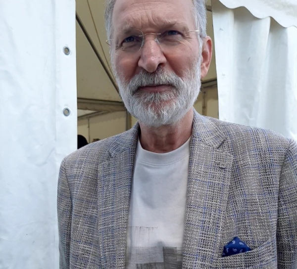 Виктор Добронравов признался, за что его невзлюбили другие артисты