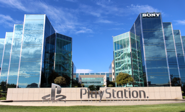 Sony планирует инвестировать в другие компании, чтобы стать «игорным домом»
             
                Sony планирует инвестировать в другие компании, чтобы стать «игорным домом»