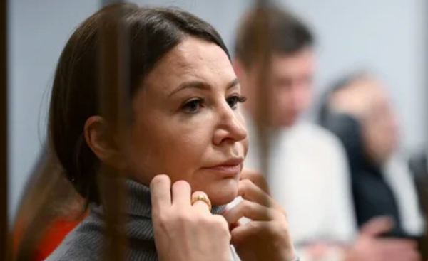 Елена Блиновская попросила отсрочить свой арест Елена Блиновская попросила отсрочить свой арест