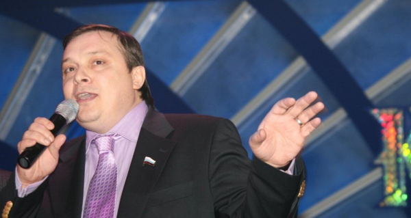 Андрей Разин поддержал плагиат на песни группы "Ласковый май" Андрей Разин поддержал плагиат на песни группы "Ласковый май"