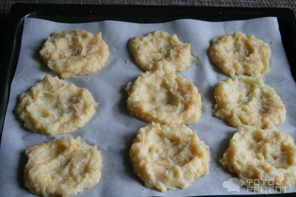 Рецепт: Ватрушки картофельные - с куриным фаршем Рецепт: Ватрушки картофельные - с куриным фаршем