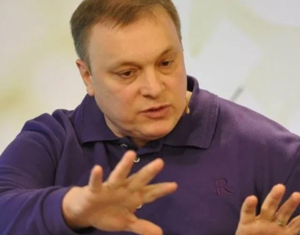 Андрей Разин поддержал плагиат на песни группы "Ласковый май" Андрей Разин поддержал плагиат на песни группы "Ласковый май"