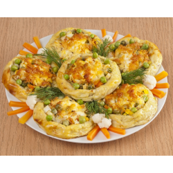 Рецепт: Ватрушки картофельные - с куриным фаршем Рецепт: Ватрушки картофельные - с куриным фаршем