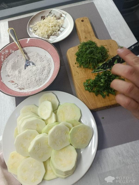 Рецепт: Кабачки жареные, закусочные - С чесноком, классические Рецепт: Кабачки жареные, закусочные - С чесноком, классические