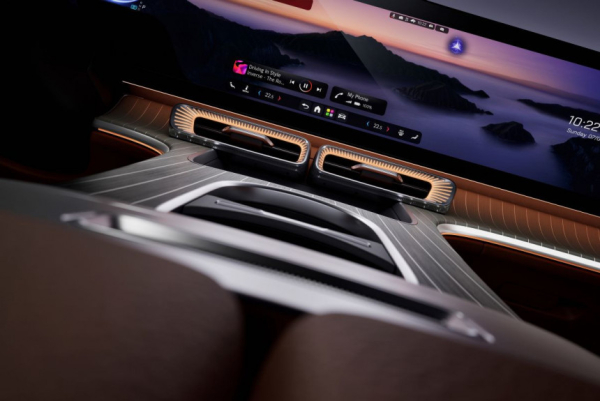 Mercedes-Benz дразнит: салон нового GLC и открытый G-класс Mercedes-Benz дразнит: салон нового GLC и открытый G-класс