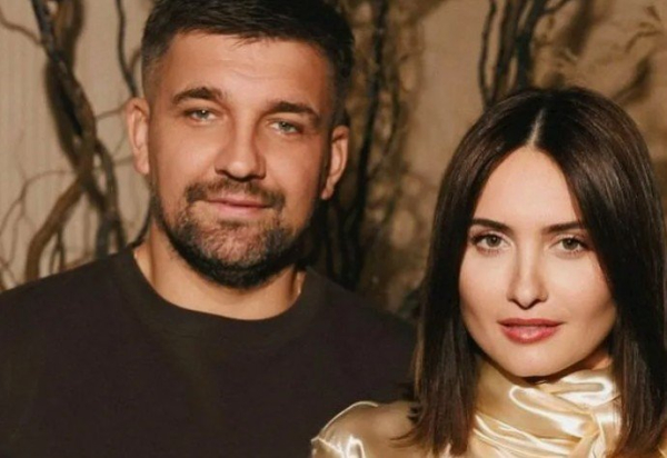Жена Басты устроила скандал с одной из его поклонниц Жена Басты устроила скандал с одной из его поклонниц