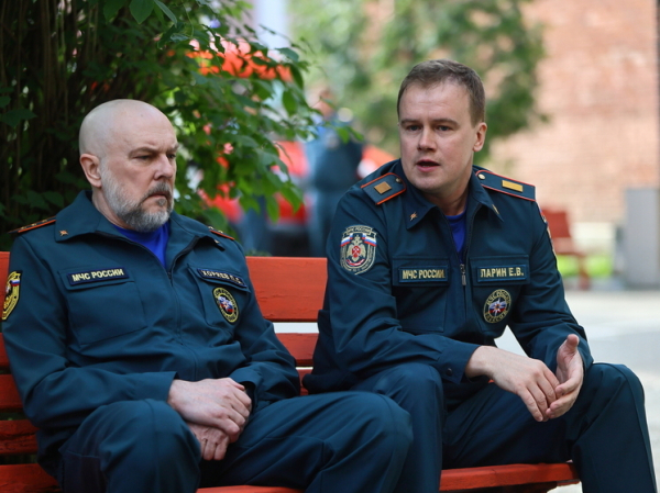 Нилов и Бардуков превратились в спасателей