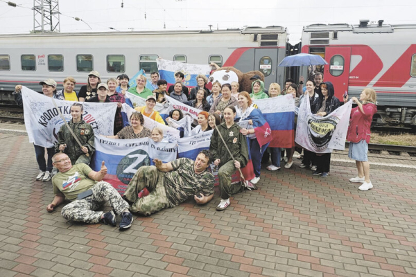 «Оплата обнимашками»: волонтеры рассказали, как кормят раненых бойцов в санитарных поездах
