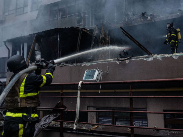 «Просто жуть, как дымит»: жителей Киевской области накрыло выбросами