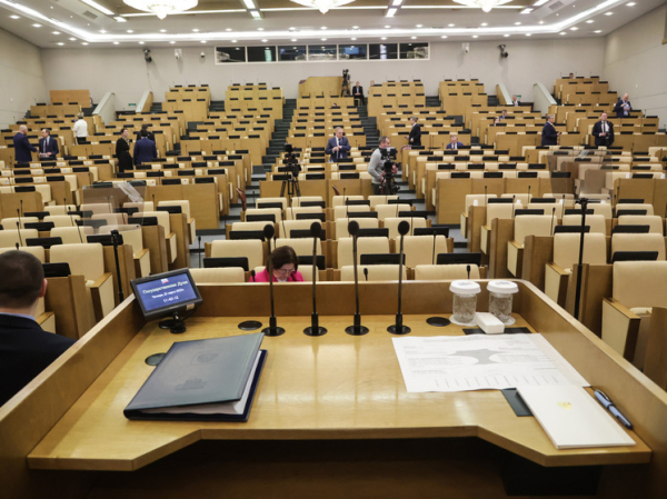 В Госдуме рассмотрят законопроект о поступлении на рабочие специальности школьников, заваливших ОГЭ