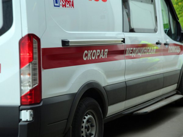 В Москве инкассатора придавило тележкой для перевозки денег