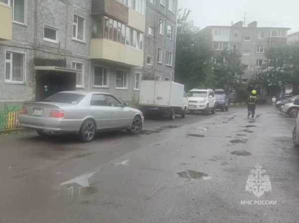 Жители Камчатки переселяются в палатки: в квартиры горожане возвращаться боятся